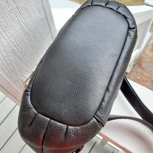 Vintage Stone Mountain Genuine Black Leather Crossbody/Shoulder Bag - Picture 14 of 16